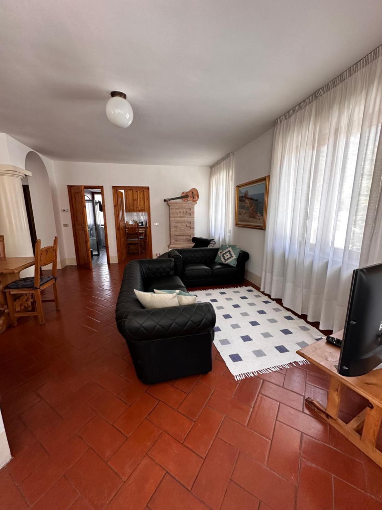 טיראנו Ampio Appartamento Con Vista “Casa Magro” מראה חיצוני תמונה