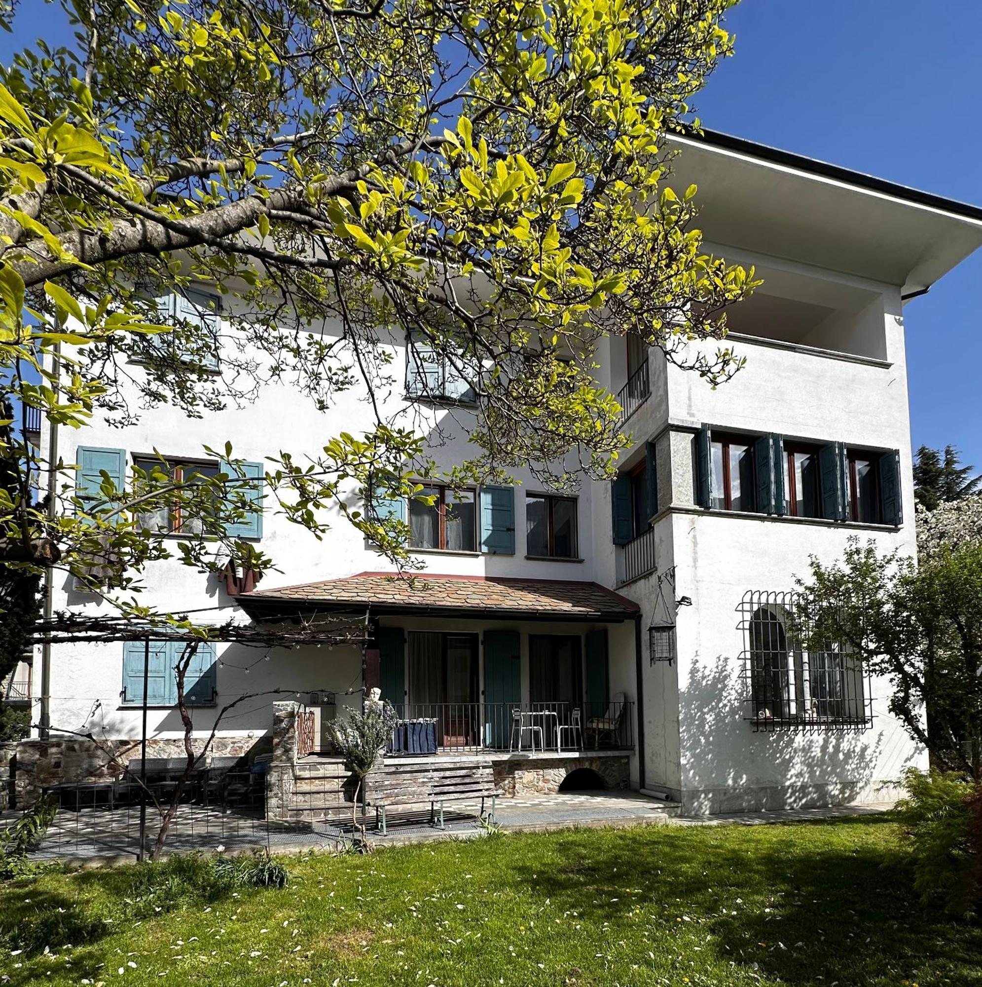 טיראנו Ampio Appartamento Con Vista “Casa Magro” מראה חיצוני תמונה