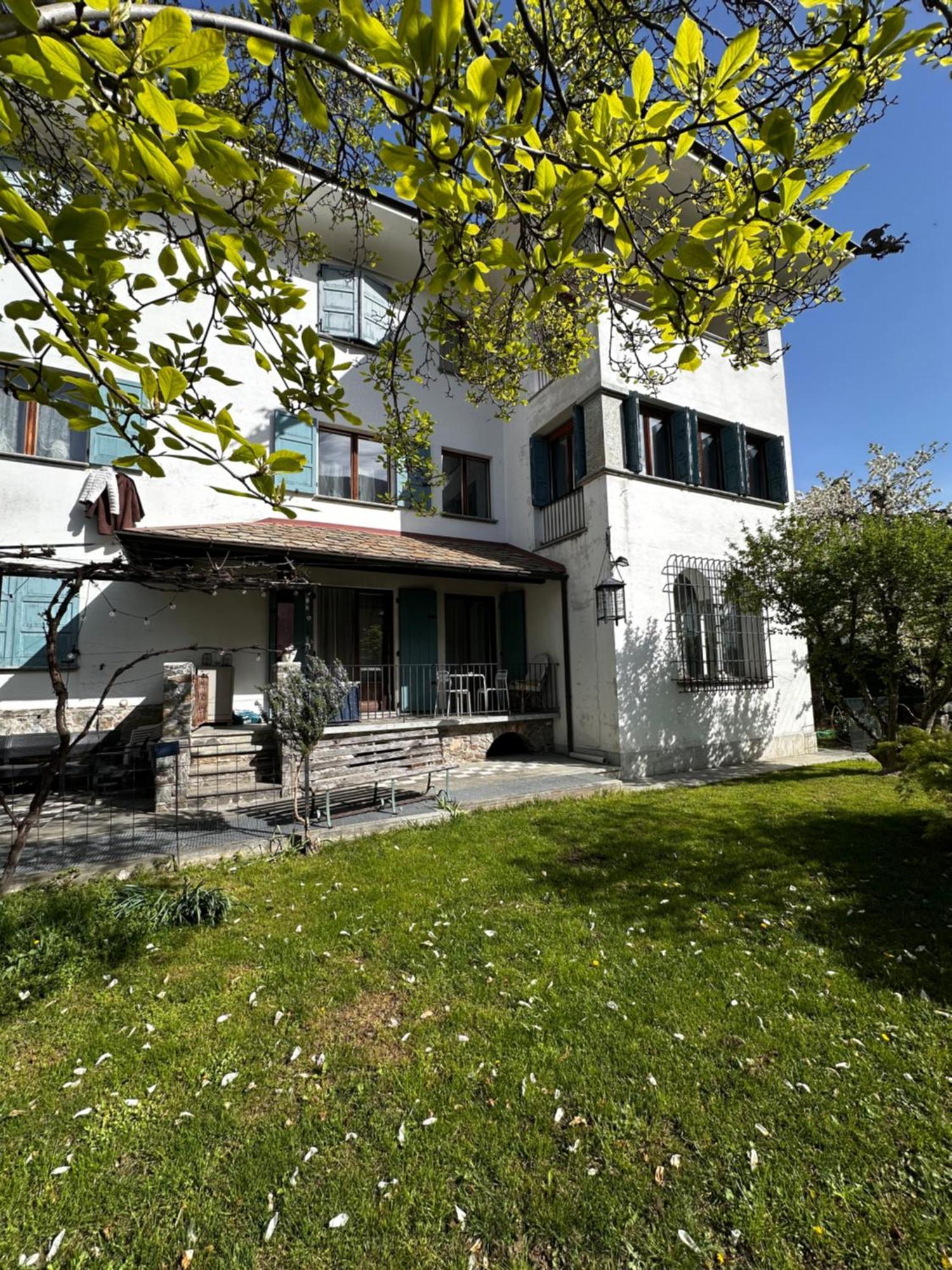טיראנו Ampio Appartamento Con Vista “Casa Magro” מראה חיצוני תמונה